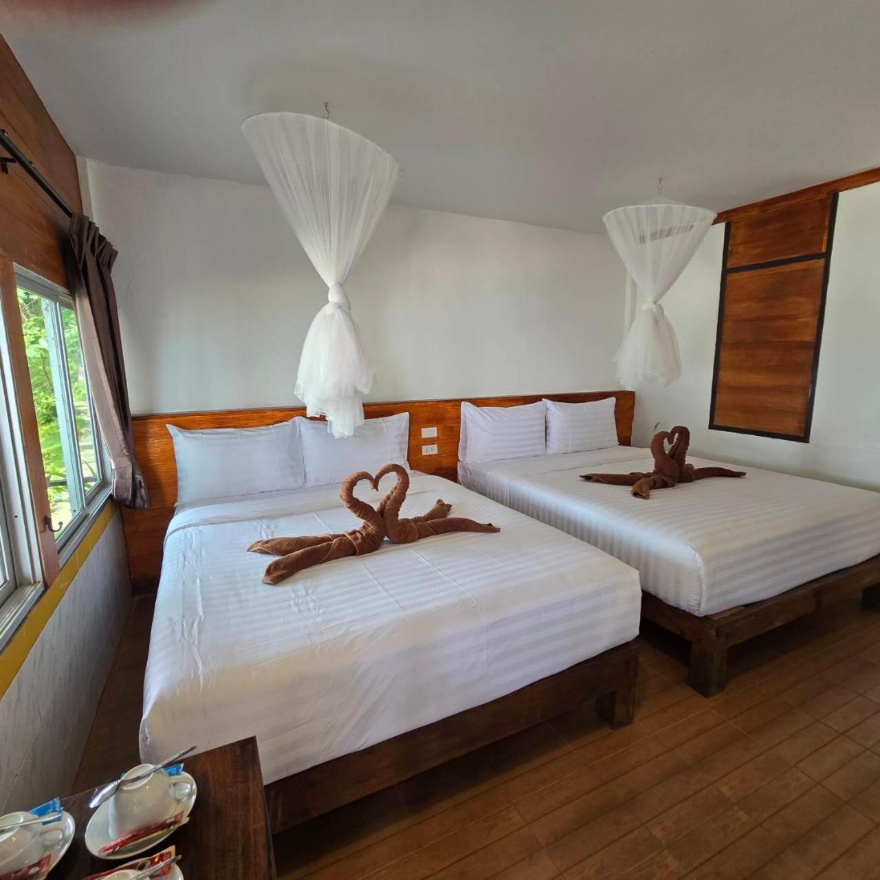 Phi Phi Private Beach Resort Exterior photo