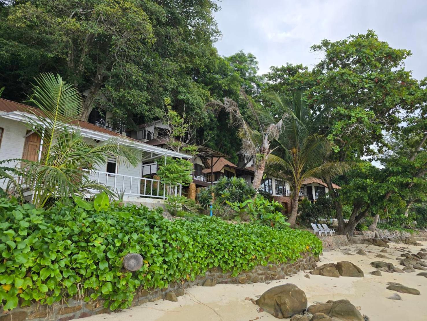 Phi Phi Private Beach Resort Exterior photo